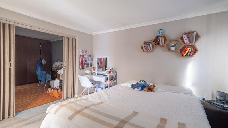 4 Bedroom Property for Sale in Glenwood Western Cape
